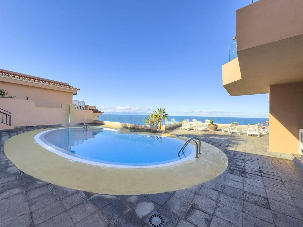 Flat for rent in Santiago del Teide - € 900 (Ref: 9737214)