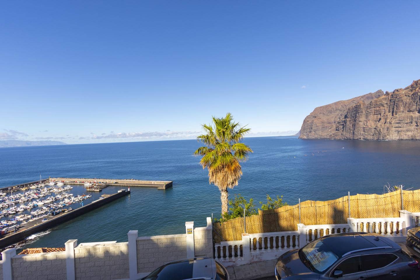 Flat for rent in Santiago del Teide - € 900 (Ref: 9737214)