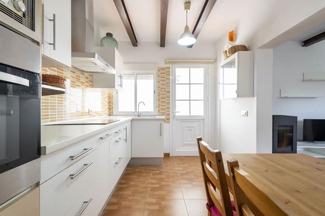 7 Zimmer Villa zu verkaufen in San Cristóbal de La Laguna - 420.000 € (Ref: 9737300)