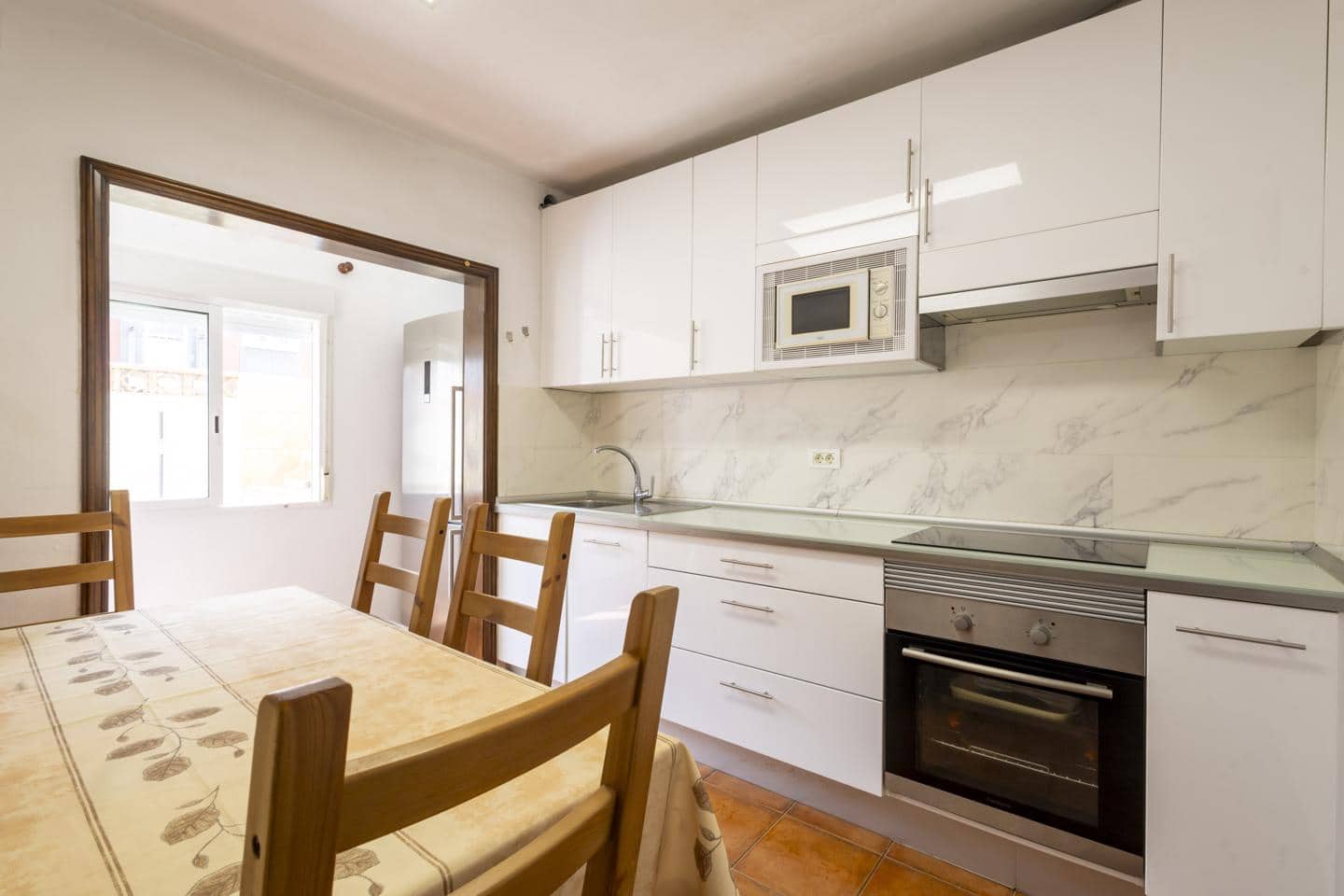 Chalet de 7 habitaciones en San Cristóbal de La Laguna en venta - 420.000 € (Ref: 9737300)