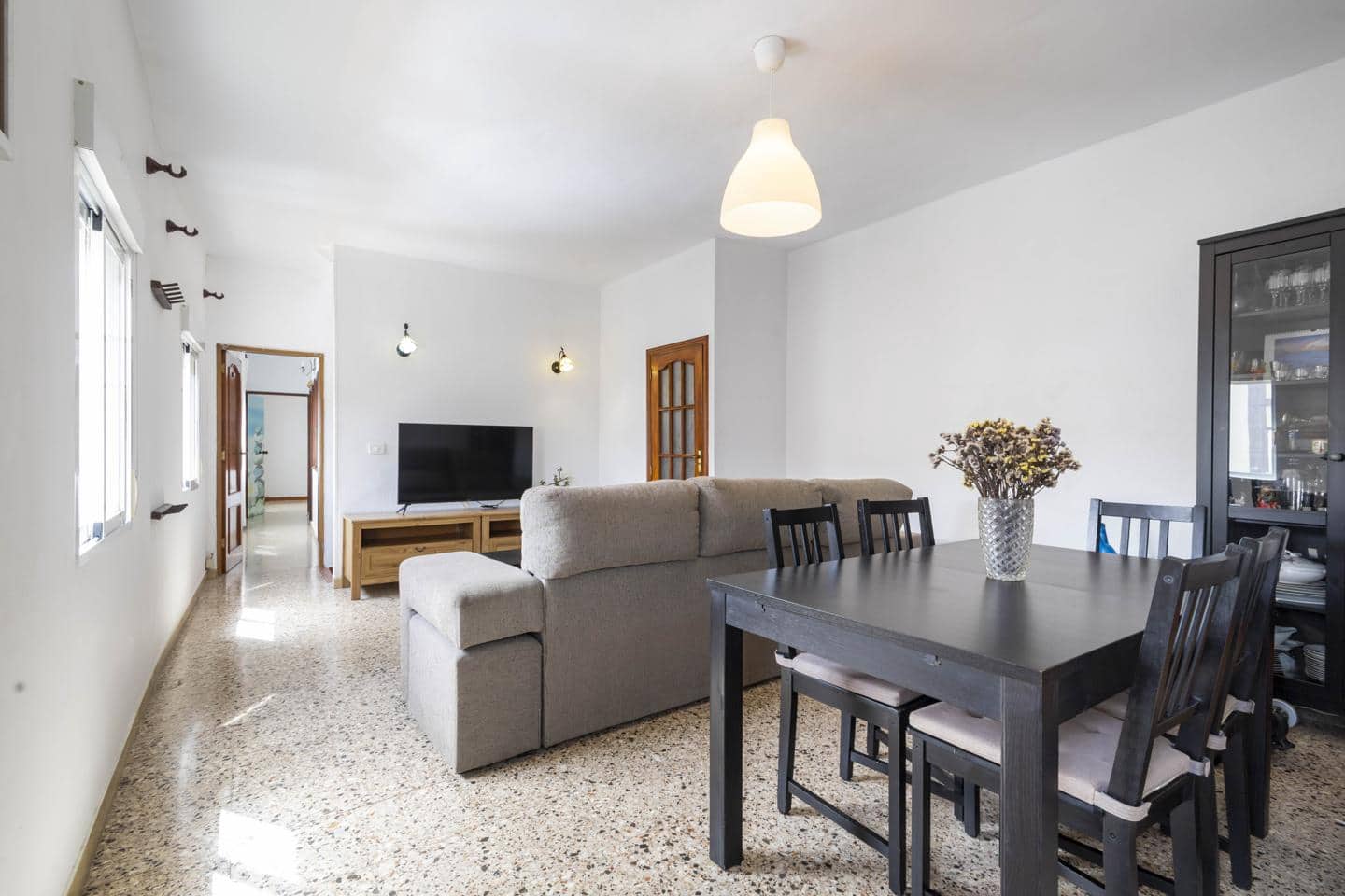 Chalet de 7 habitaciones en San Cristóbal de La Laguna en venta - 420.000 € (Ref: 9737300)