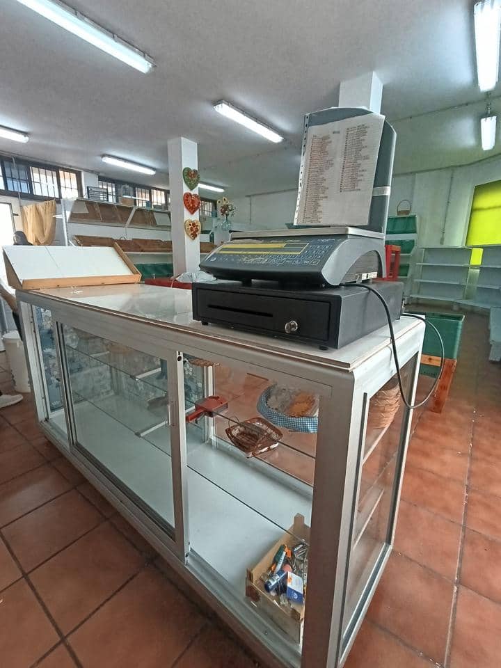 1 bedroom Business for rent in San Cristobal de La Laguna - € 600 (Ref: 9747282)