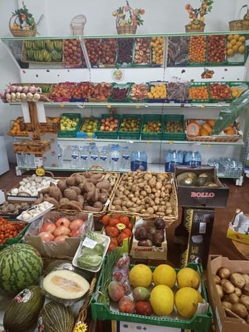 1 soveværelse Virksomhed til leje i San Cristóbal de La Laguna - € 600 (Ref: 9747282)