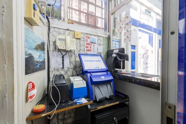 1 bedroom Business for rent in Toscal, Santa Cruz de Tenerife - € 600 (Ref: 9747372)