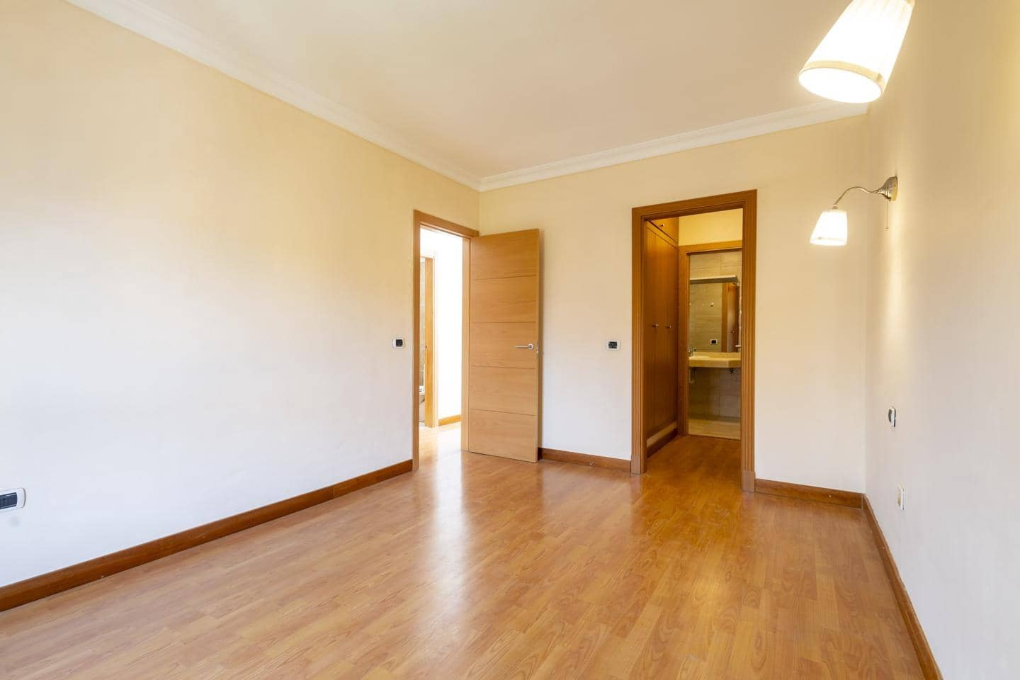 Chalet de 4 habitaciones en San Cristóbal de La Laguna en venta - 389.000 € (Ref: 9751100)