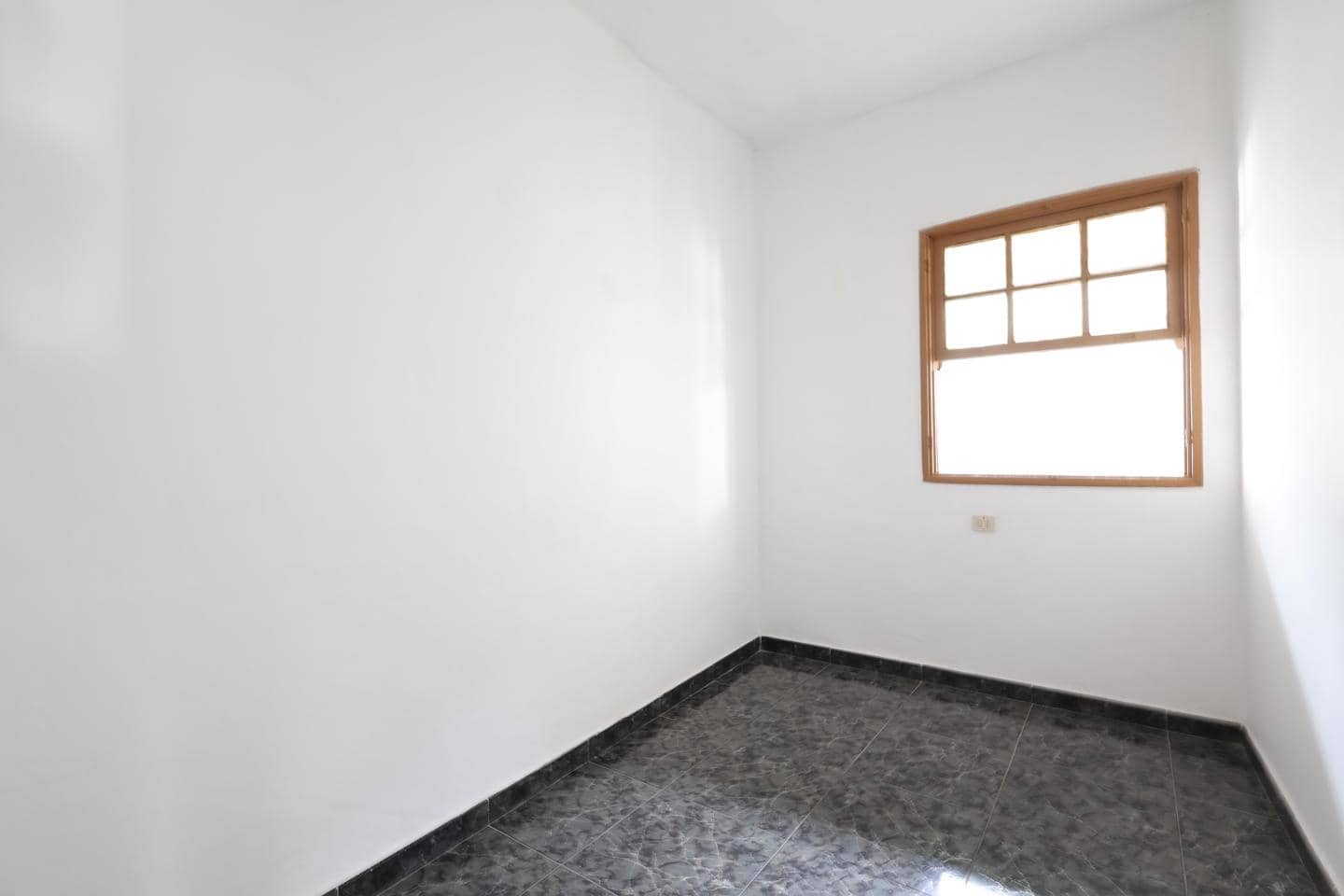 4 slaapkamer Villa te koop in La Guancha - € 250.000 (Ref: 9753625)