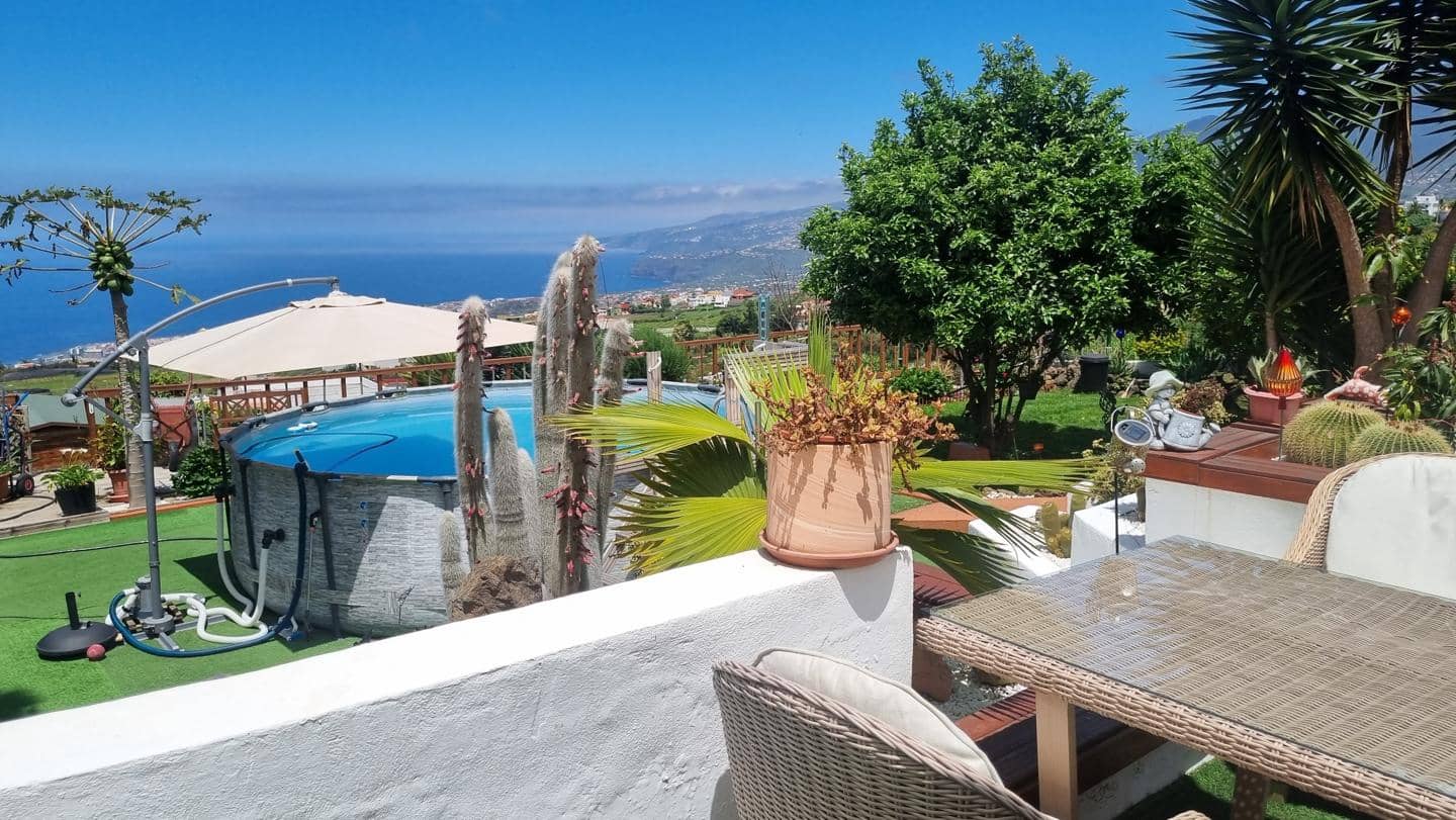 Chalet de 3 habitaciones en Los Realejos en venta con piscina - 300.000 € (Ref: 9759429)