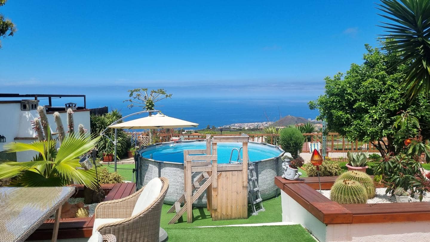 Chalet de 3 habitaciones en Los Realejos en venta con piscina - 300.000 € (Ref: 9759429)