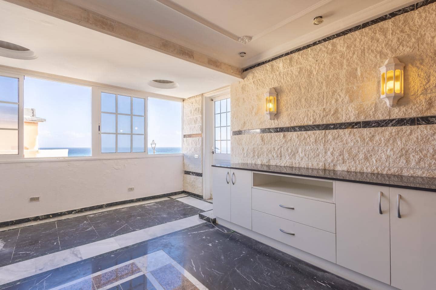 5 slaapkamer Villa te koop in San Juan de la Rambla - € 349.700 (Ref: 9761406)