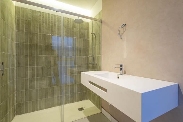 2 sypialnia Mieszkanie na sprzedaż w Zona Centro, Santa Cruz de Tenerife - 295 000 € (Ref: 9769001)