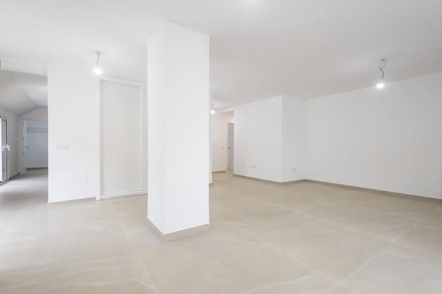 3 soveværelse Lejlighed til salg i Toscal, Santa Cruz de Tenerife med garage - € 750.000 (Ref: 9775956)