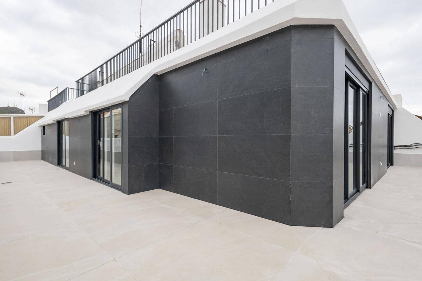 3 soveværelse Lejlighed til salg i Santa Cruz de Tenerife med garage - € 750.000 (Ref: 9775956)