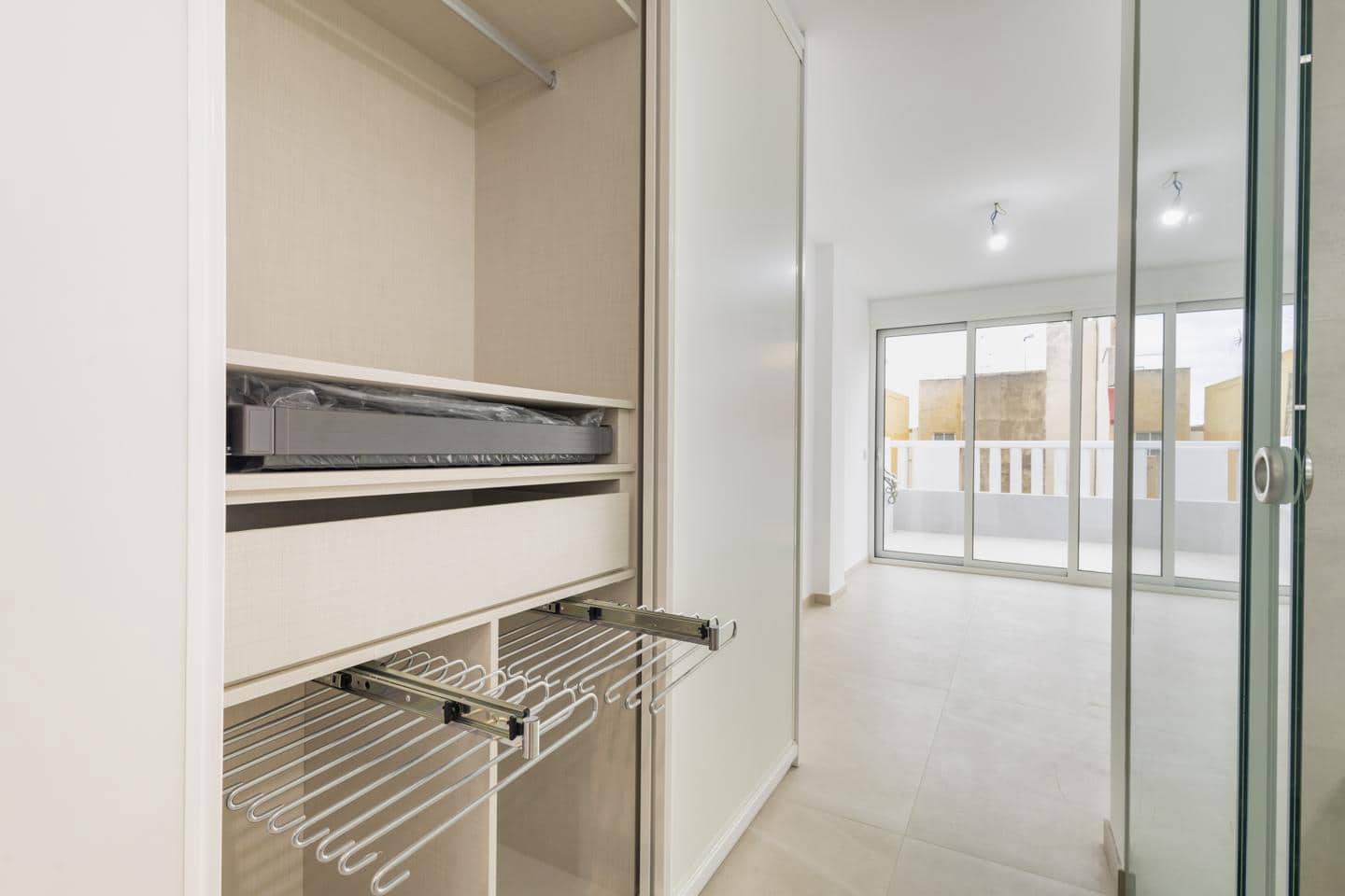 3 soveværelse Lejlighed til salg i Santa Cruz de Tenerife med garage - € 750.000 (Ref: 9775956)