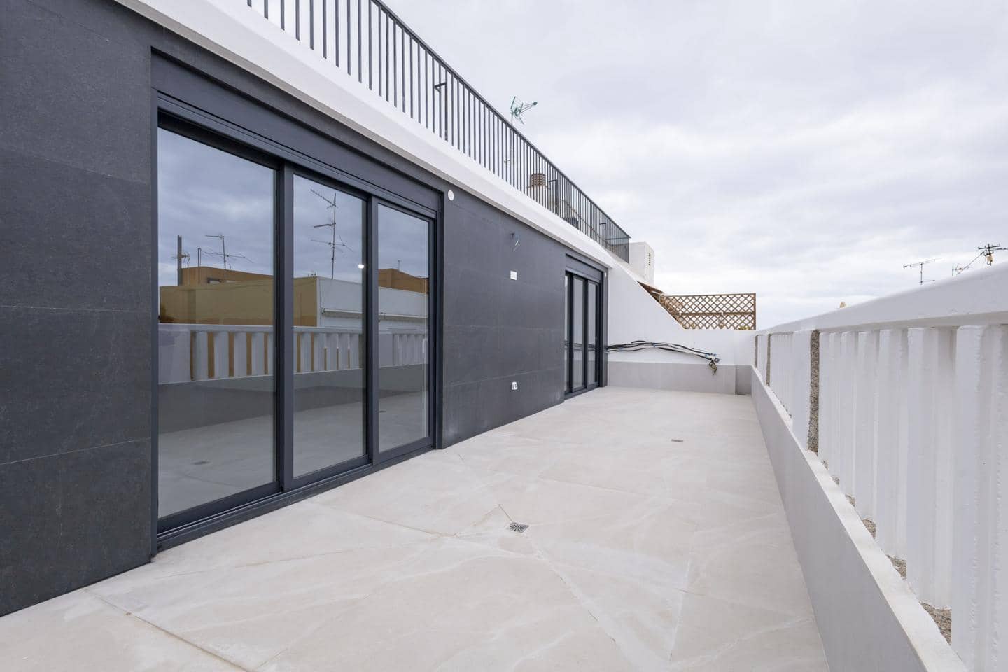 3 soveværelse Lejlighed til salg i Santa Cruz de Tenerife med garage - € 750.000 (Ref: 9775956)