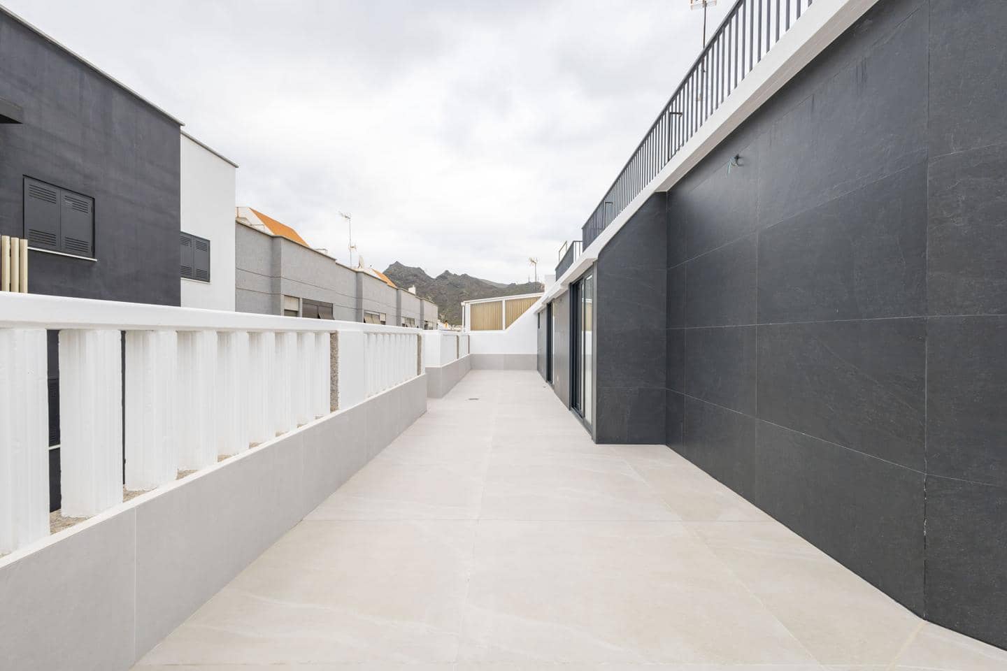 3 soveværelse Lejlighed til salg i Santa Cruz de Tenerife med garage - € 750.000 (Ref: 9775956)