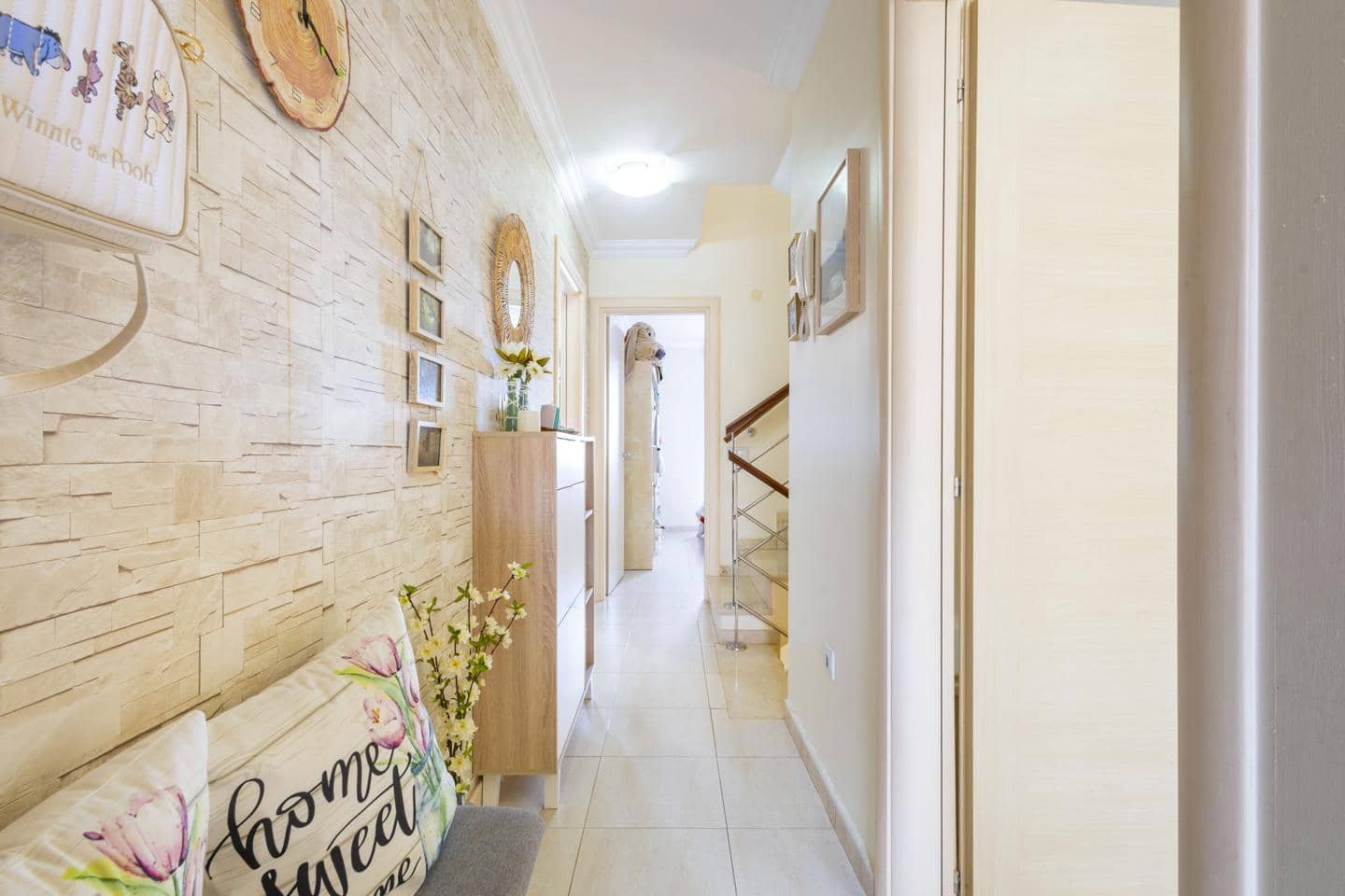 3 slaapkamer Villa te koop in Santa Cruz de Tenerife met garage - € 389.000 (Ref: 9778453)