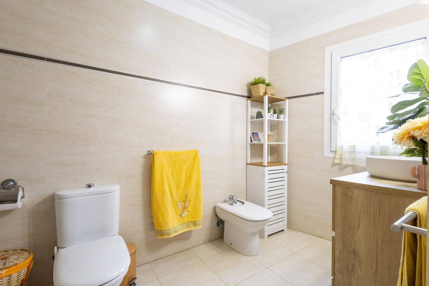 3 slaapkamer Villa te koop in Santa Cruz de Tenerife met garage - € 389.000 (Ref: 9778453)