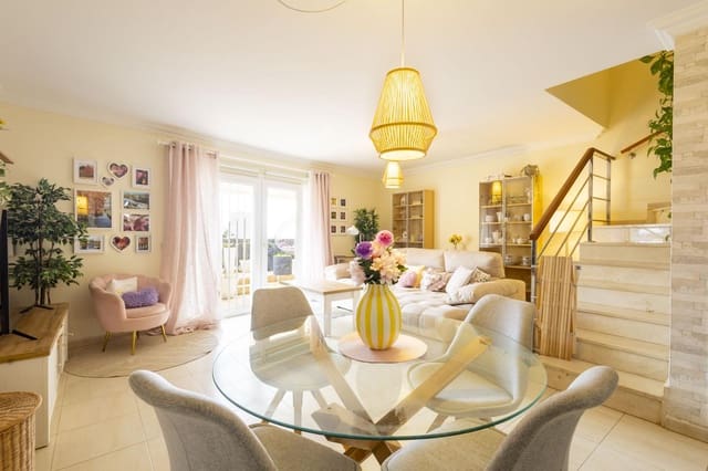 3 slaapkamer Villa te koop in Acoran, Santa Cruz de Tenerife met garage - € 389.000 (Ref: 9778453)