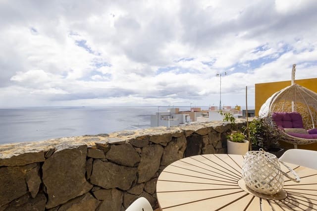 3 slaapkamer Villa te koop in Acoran, Santa Cruz de Tenerife met garage - € 389.000 (Ref: 9778453)