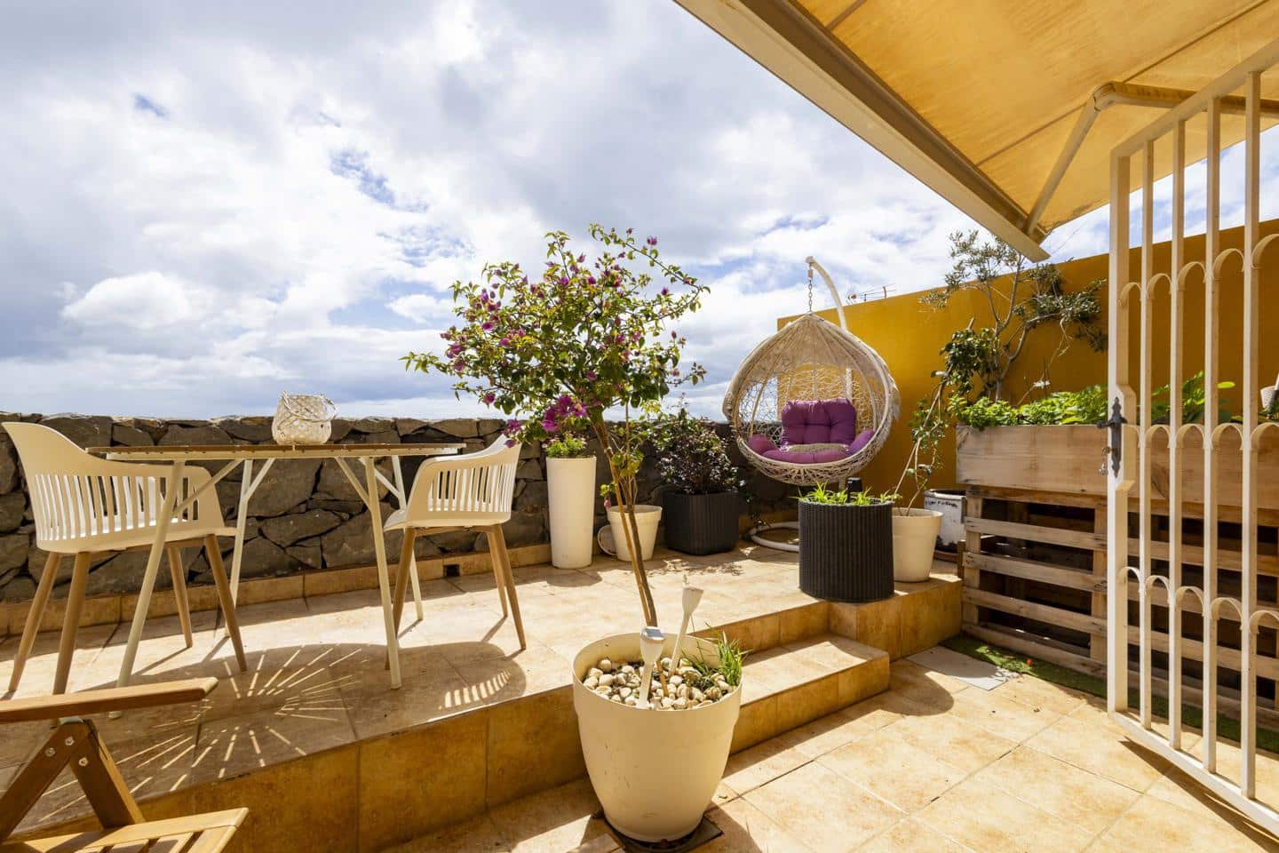 3 slaapkamer Villa te koop in Santa Cruz de Tenerife met garage - € 389.000 (Ref: 9778453)