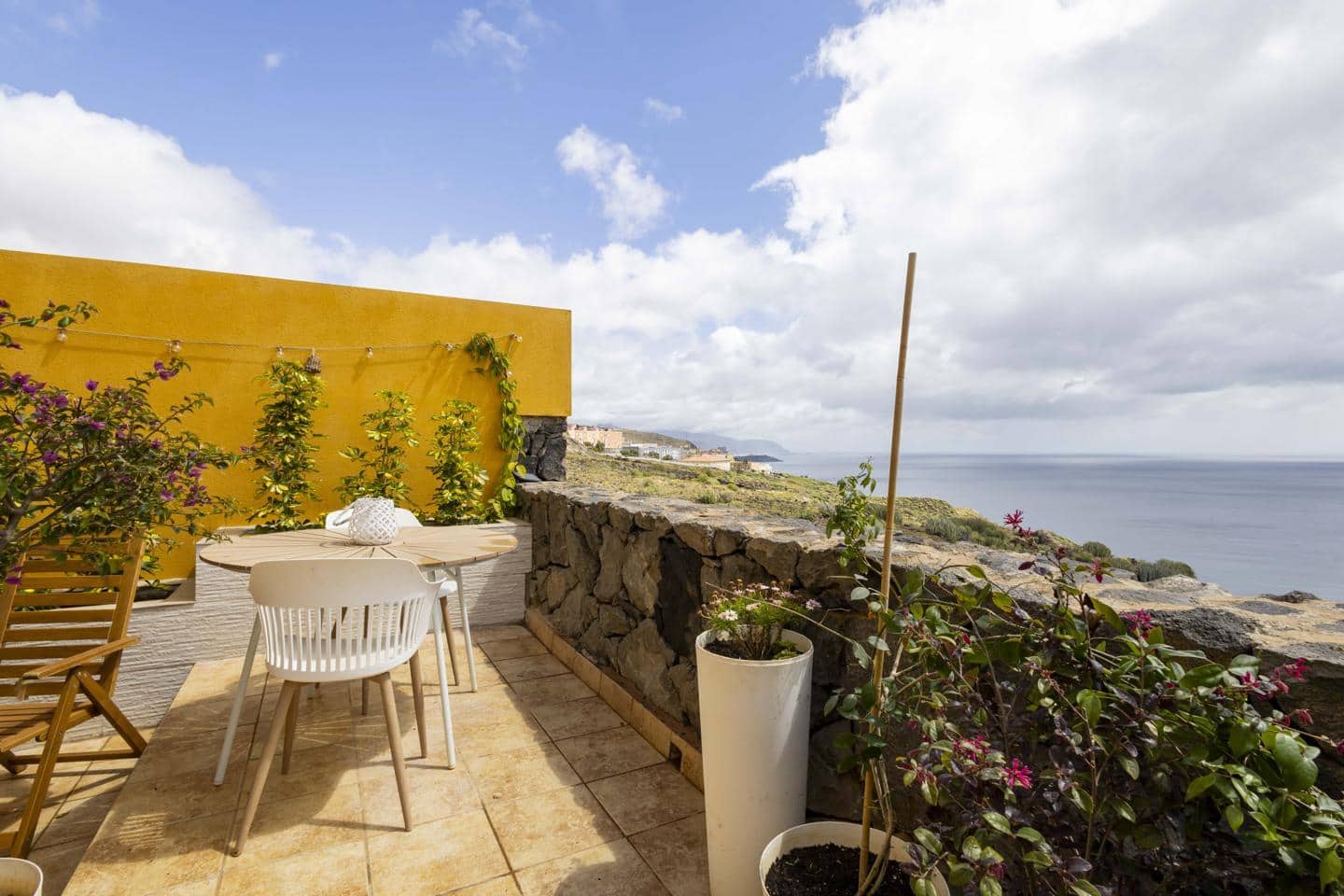 3 slaapkamer Villa te koop in Santa Cruz de Tenerife met garage - € 389.000 (Ref: 9778453)