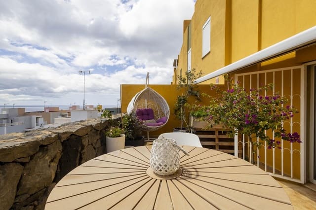 3 slaapkamer Villa te koop in Acoran, Santa Cruz de Tenerife met garage - € 389.000 (Ref: 9778453)