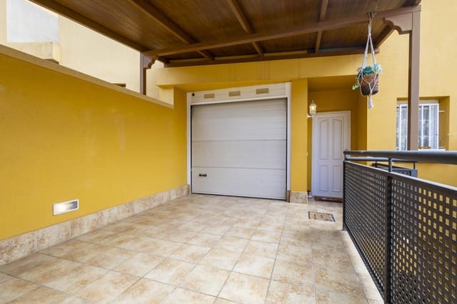 3 bedroom Villa for sale in Acoran, Santa Cruz de Tenerife with garage - € 370,000 (Ref: 9778453)