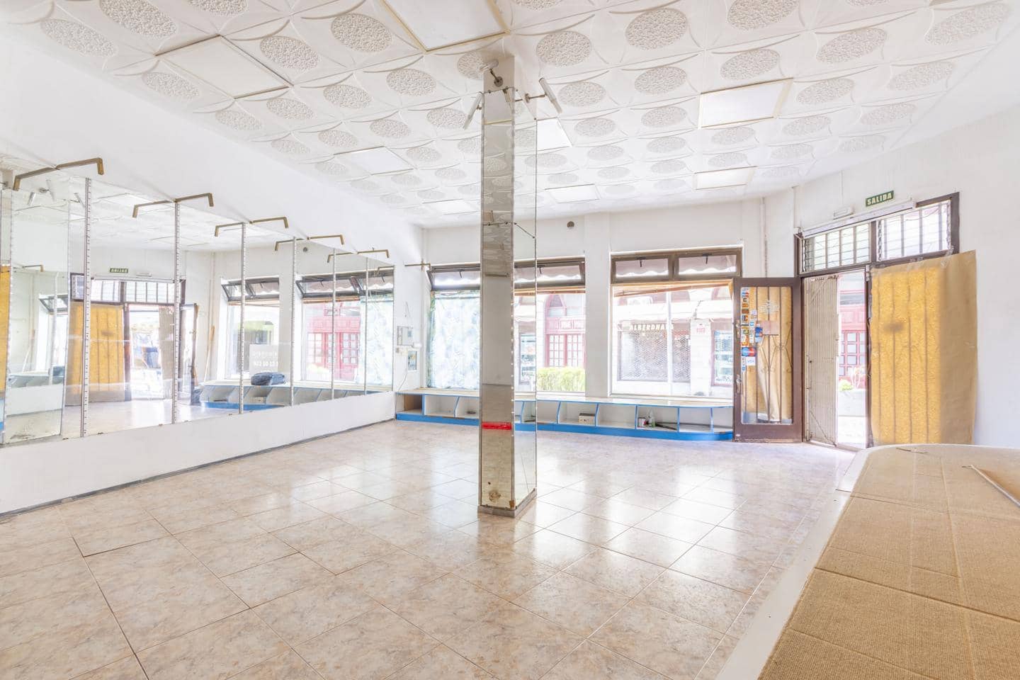 1 bedroom Business for rent in Puerto de la Cruz - € 2,400 (Ref: 9778454)