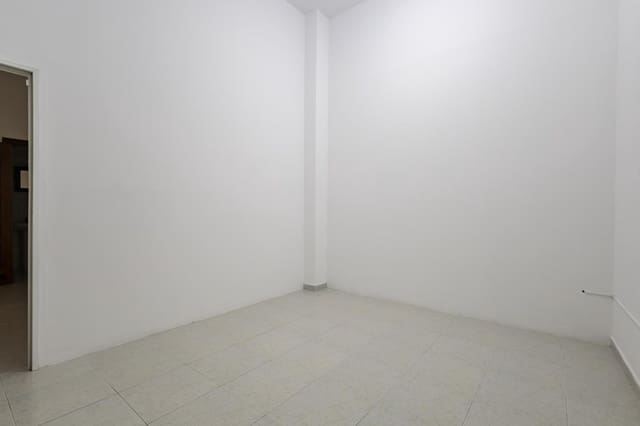 1 soveværelse Virksomhed til leje i San Cristóbal de La Laguna - € 1.250 (Ref: 9789658)