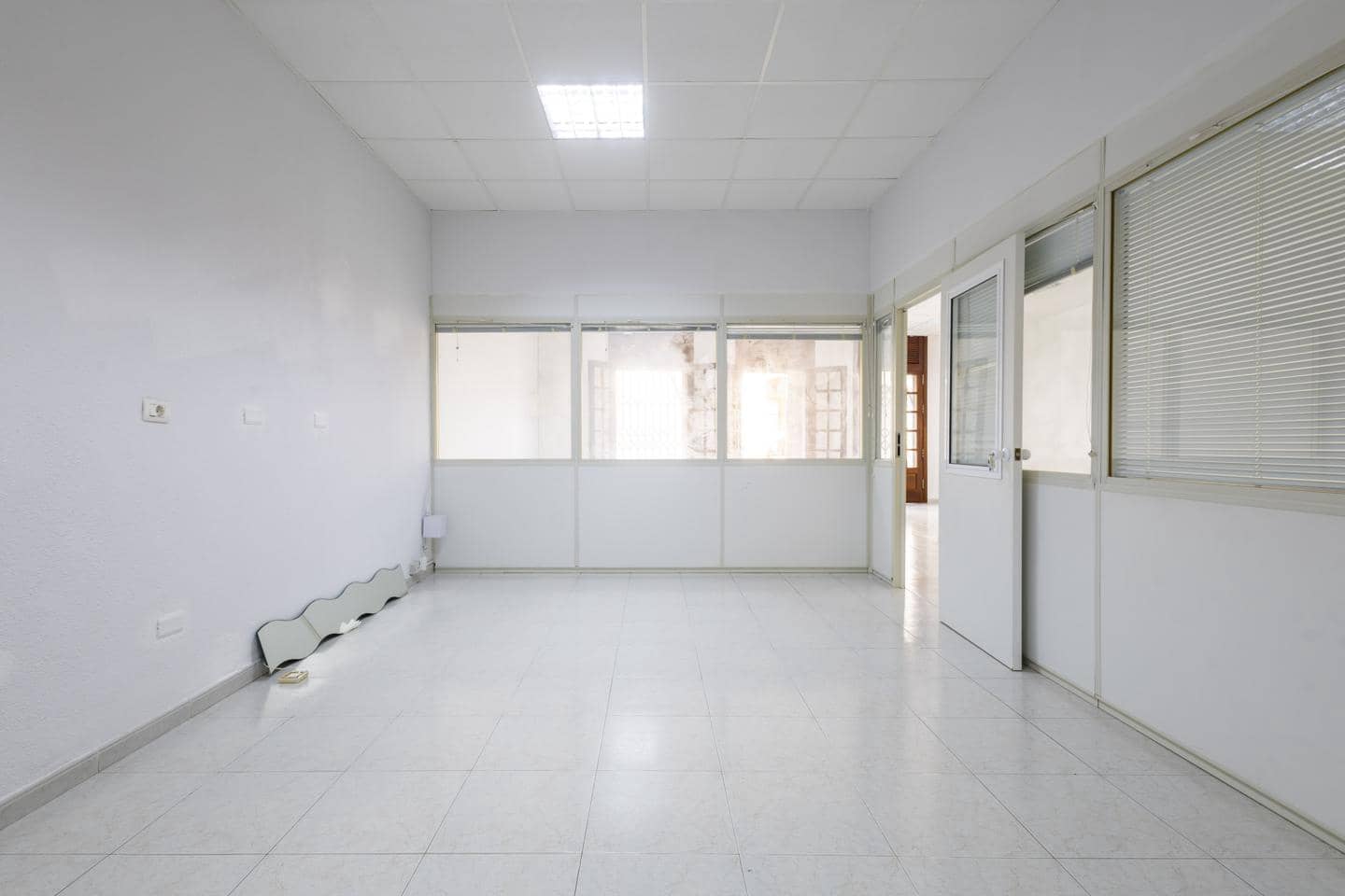 1 sovrum Företag att hyra i San Cristobal de La Laguna - 1 250 € (Ref: 9789658)