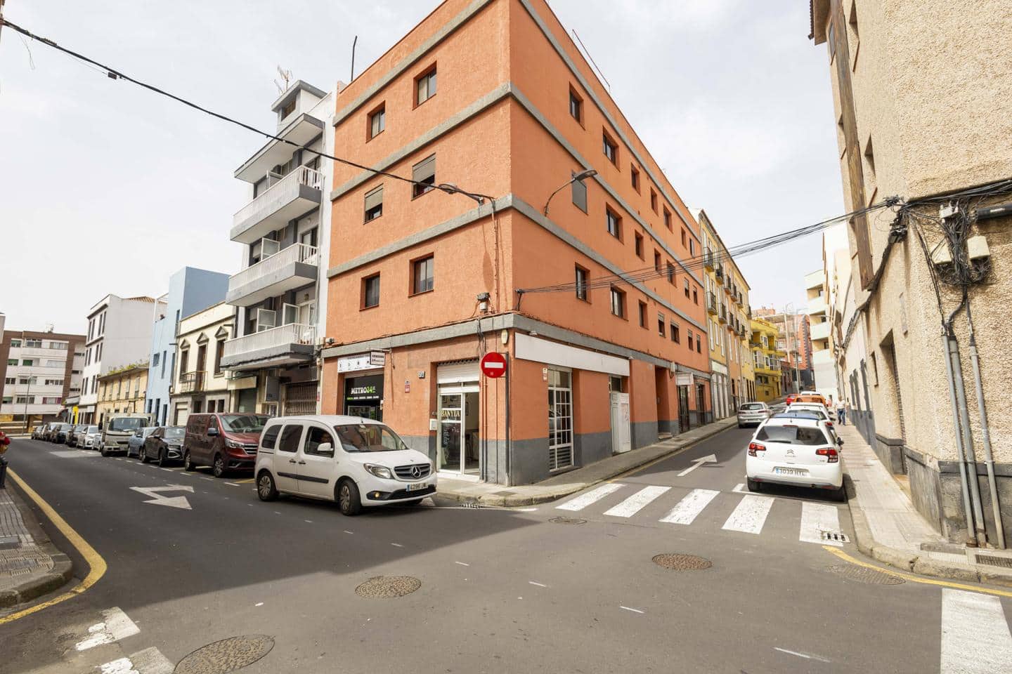 1 sovrum Företag att hyra i San Cristobal de La Laguna - 1 250 € (Ref: 9789658)