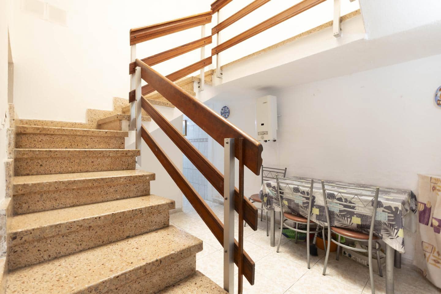 7 soveværelse Villa til salg i El Medano - € 425.000 (Ref: 9793493)