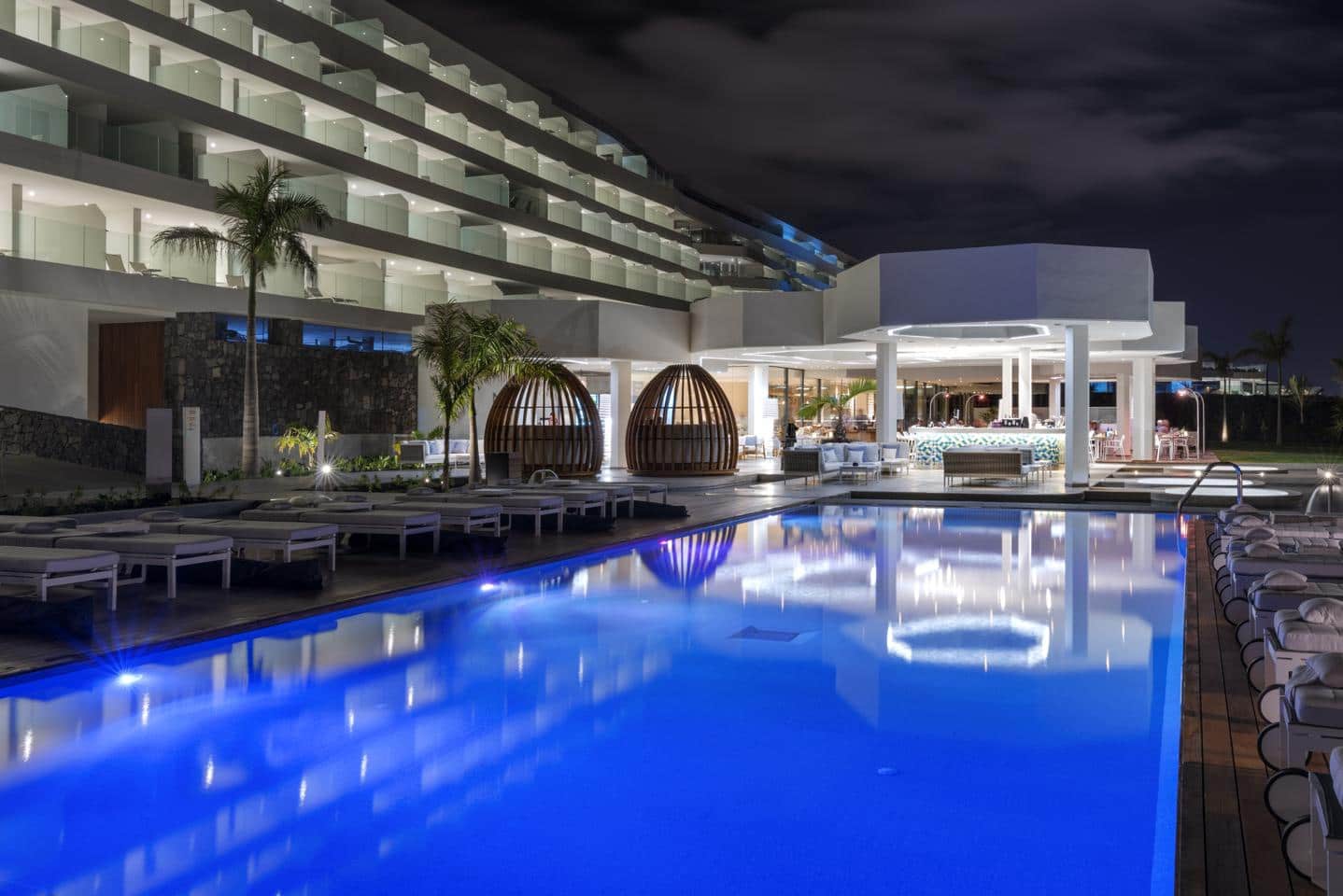 1 bedroom Flat for sale in La Caleta Adeje with pool garage - € 335,000 (Ref: 9797990)