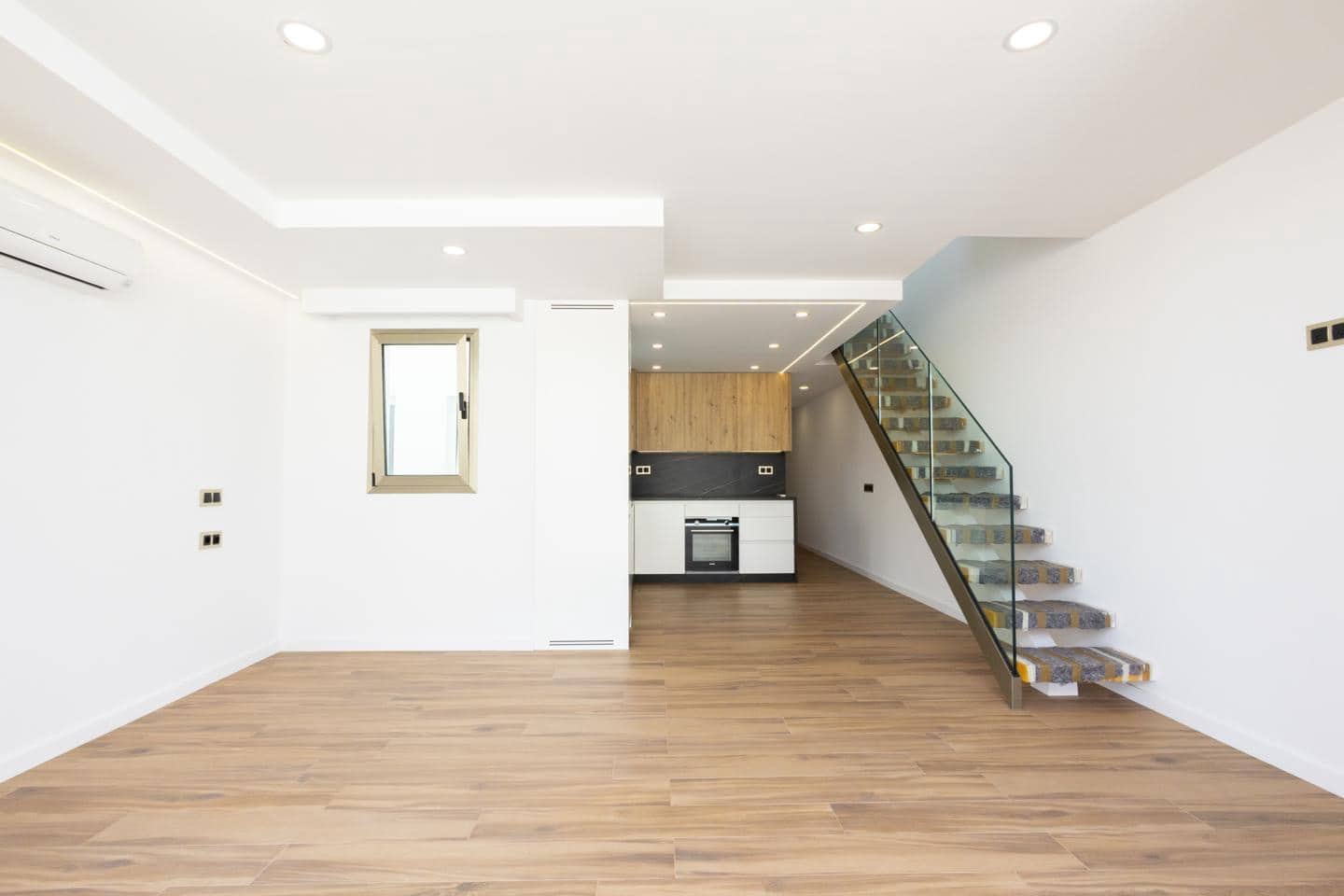 Piso de 2 habitaciones en Santiago del Teide en venta con piscina garaje - 445.000 € (Ref: 9805449)