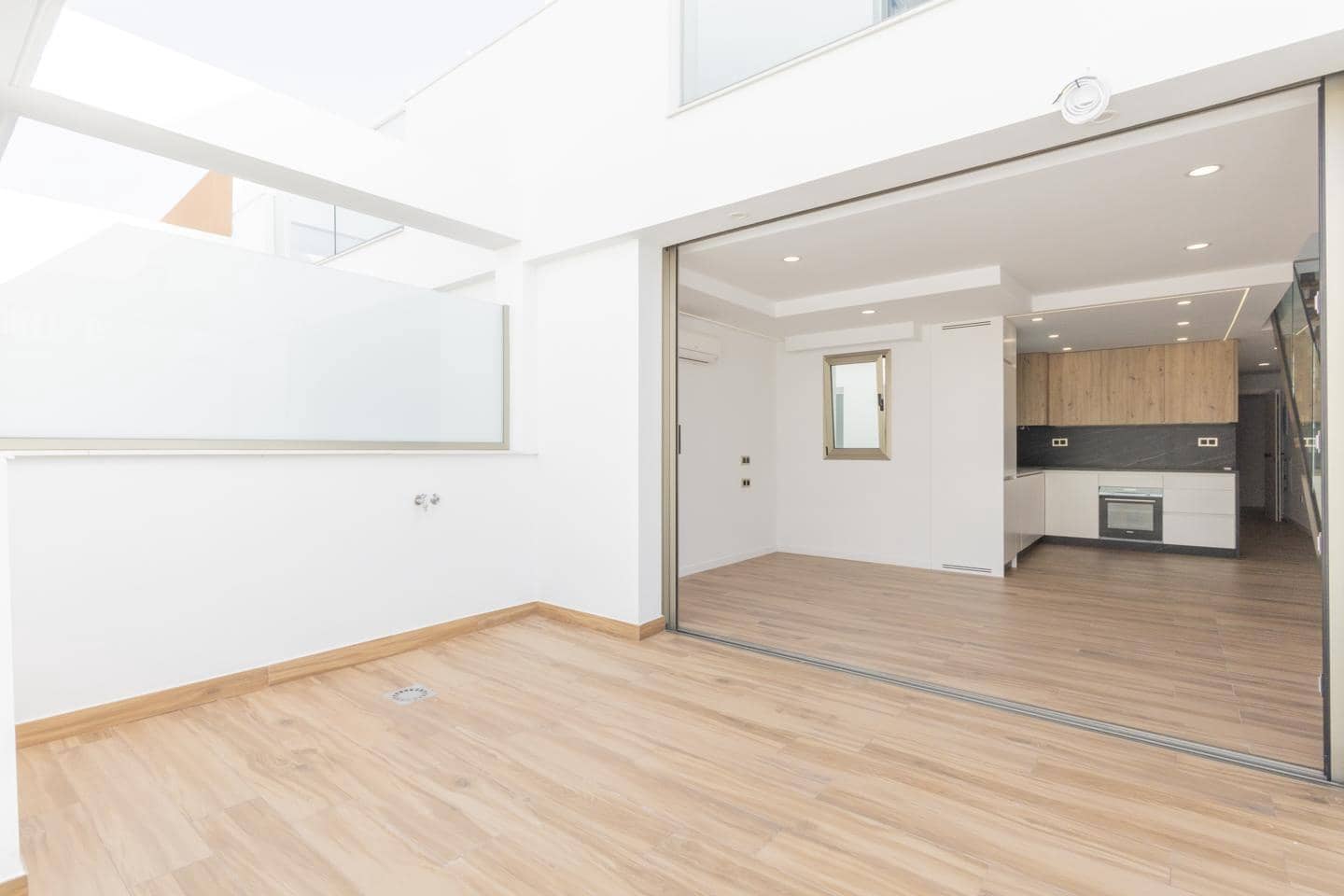 Piso de 2 habitaciones en Santiago del Teide en venta con piscina garaje - 445.000 € (Ref: 9805449)