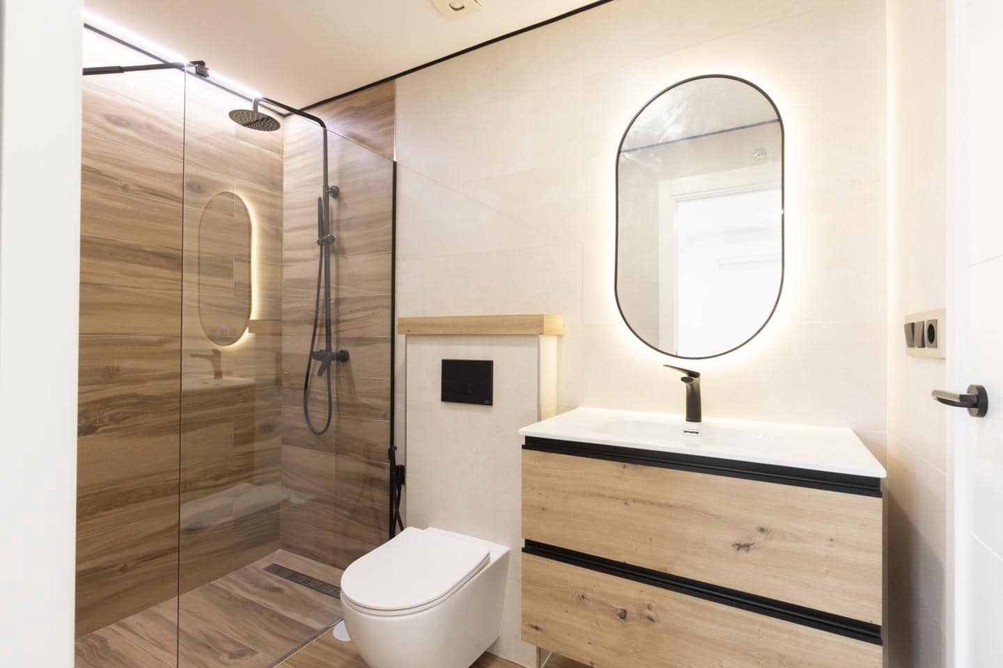 Piso de 2 habitaciones en Santiago del Teide en venta con piscina garaje - 445.000 € (Ref: 9805449)