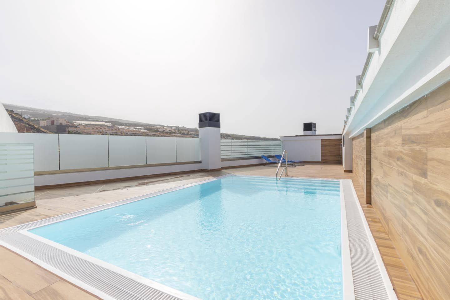 Piso de 2 habitaciones en Santiago del Teide en venta con piscina garaje - 445.000 € (Ref: 9805449)