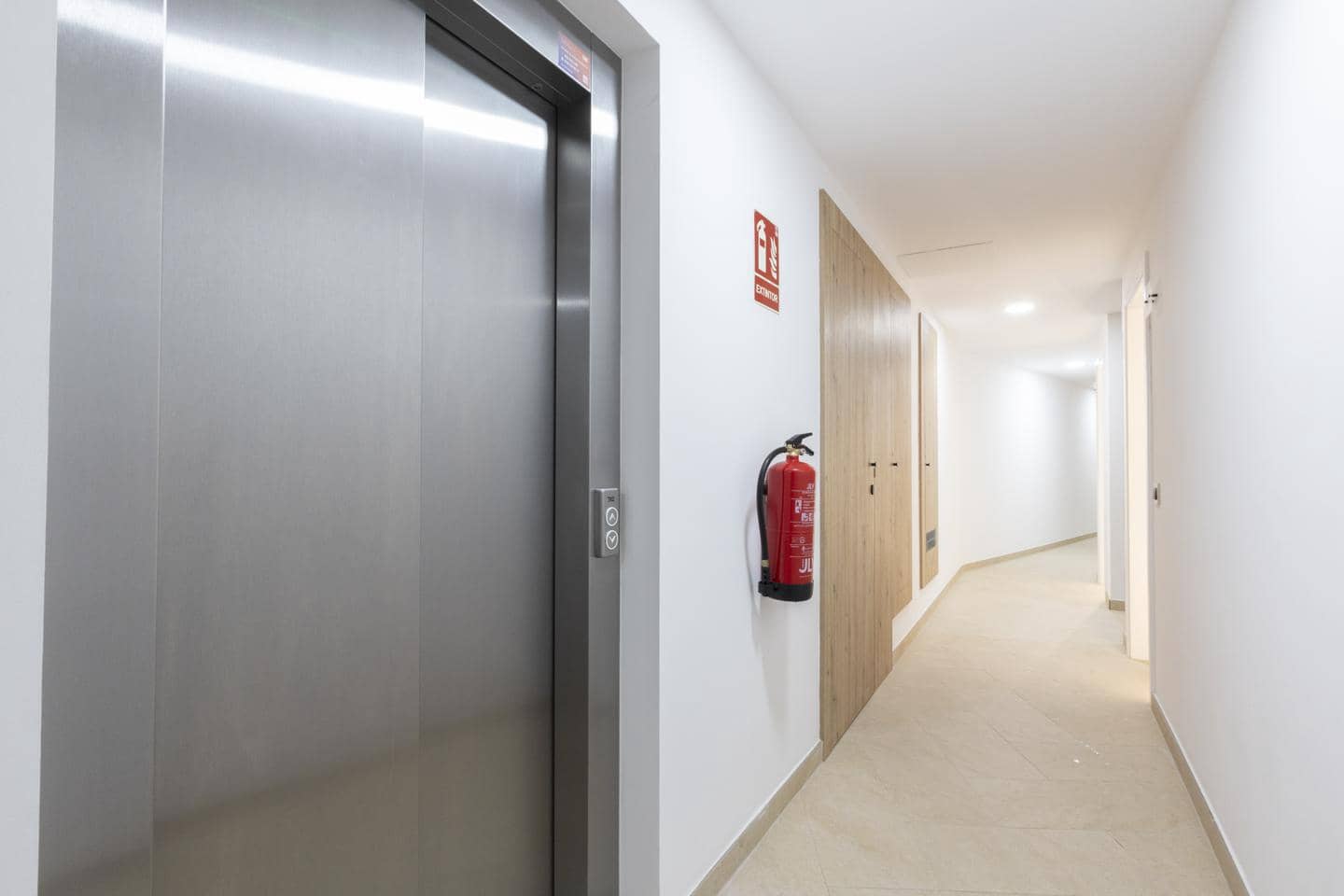 2 sypialnia Mieszkanie na sprzedaż w Santiago del Teide z basenem garażem - 370 000 € (Ref: 9805450)