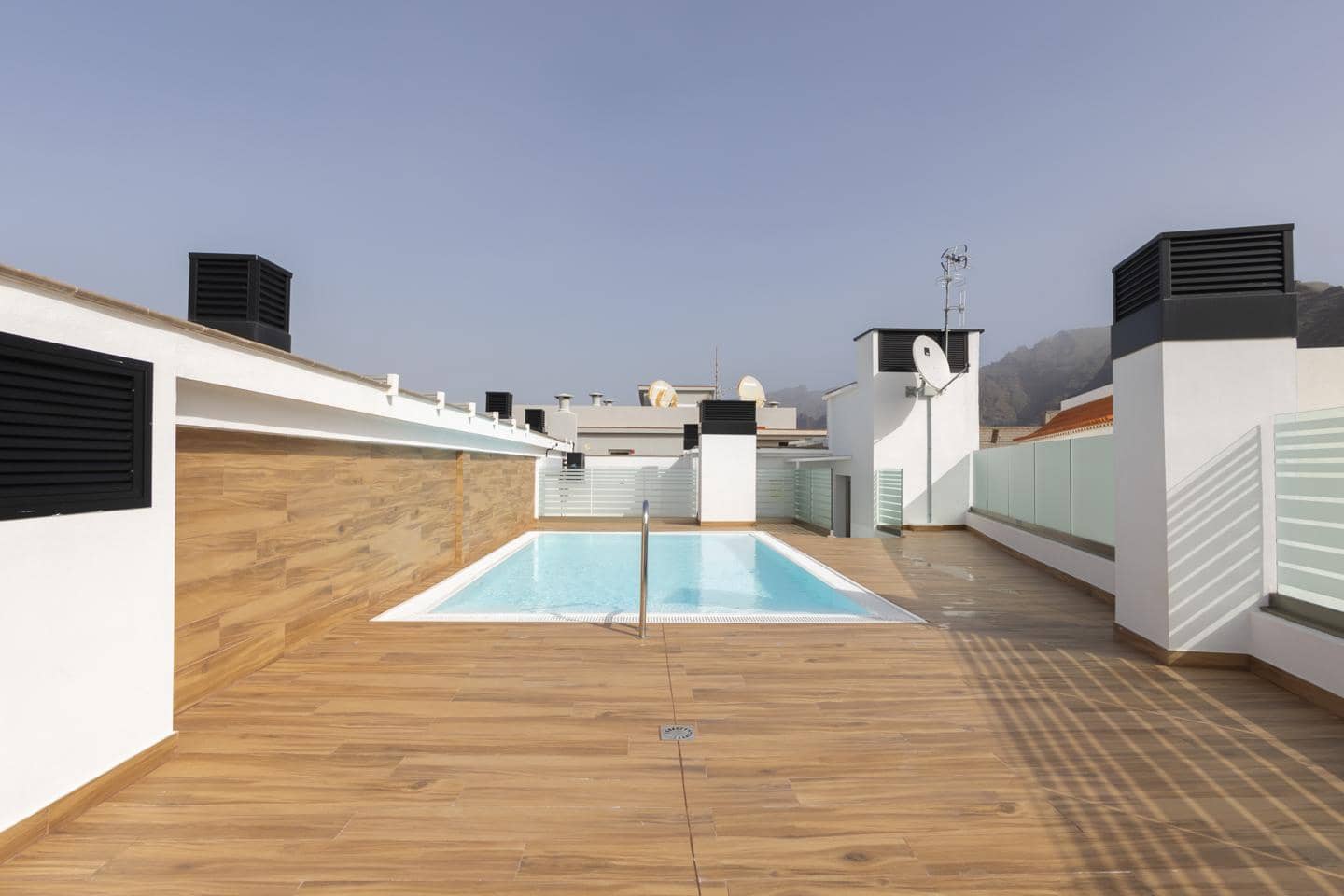 2 sypialnia Mieszkanie na sprzedaż w Santiago del Teide z basenem garażem - 370 000 € (Ref: 9805450)