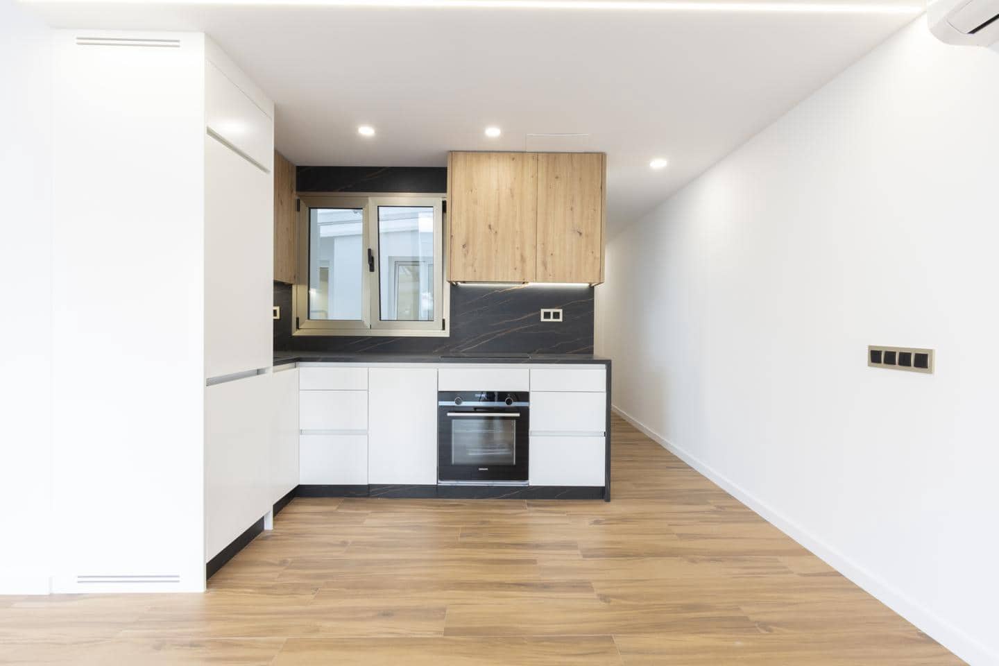 3 soveværelse Lejlighed til salg i Santiago del Teide med swimmingpool garage - € 345.000 (Ref: 9805451)