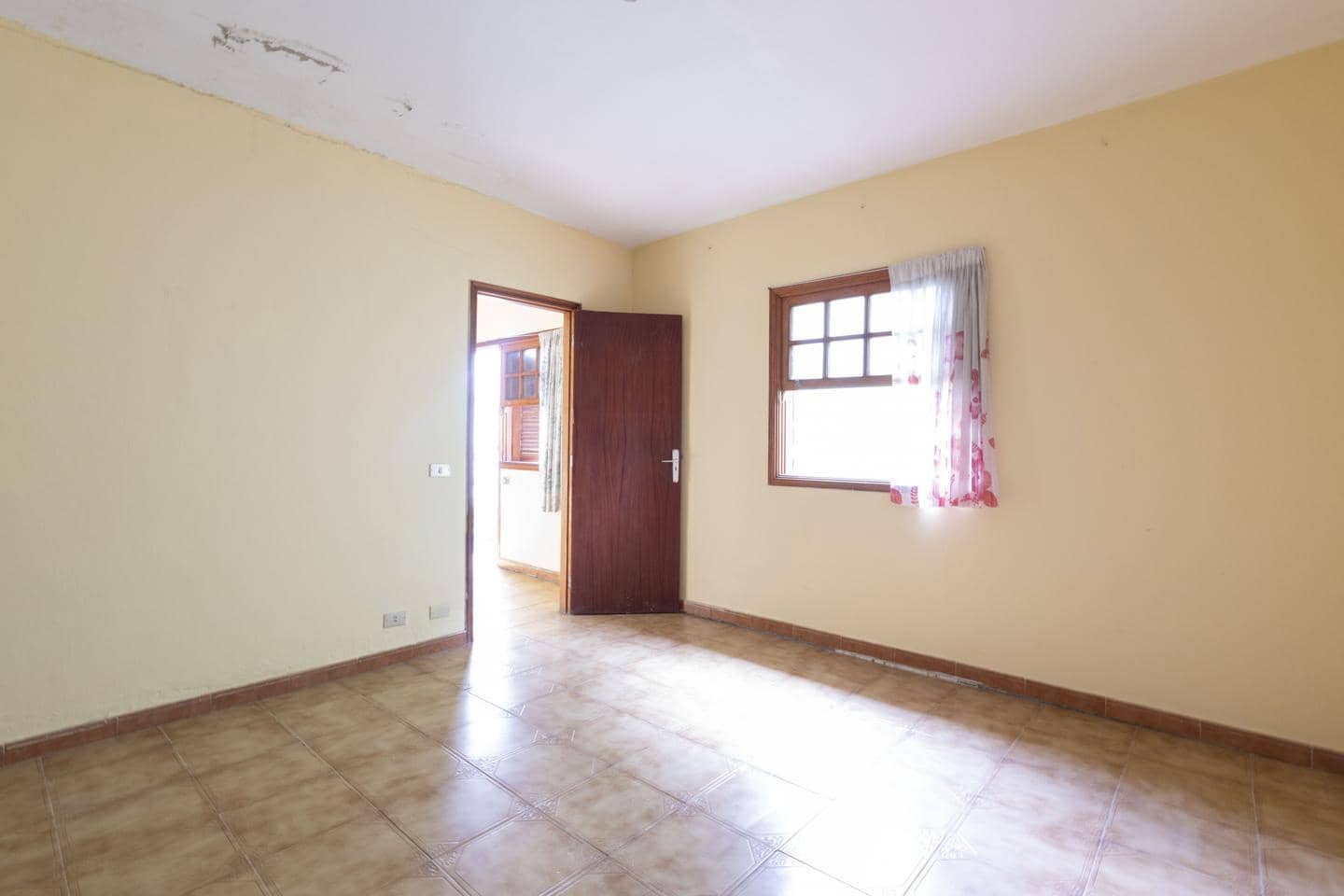 4 sovrum Villa till salu i Icod de los Vinos - 170 000 € (Ref: 9805716)