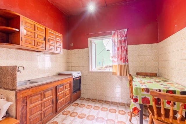 4 sovrum Villa till salu i Icod de los Vinos - 170 000 € (Ref: 9805716)