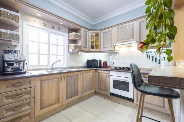 3 bedroom Flat for sale in La Orotava - € 189,000 (Ref: 9816409)