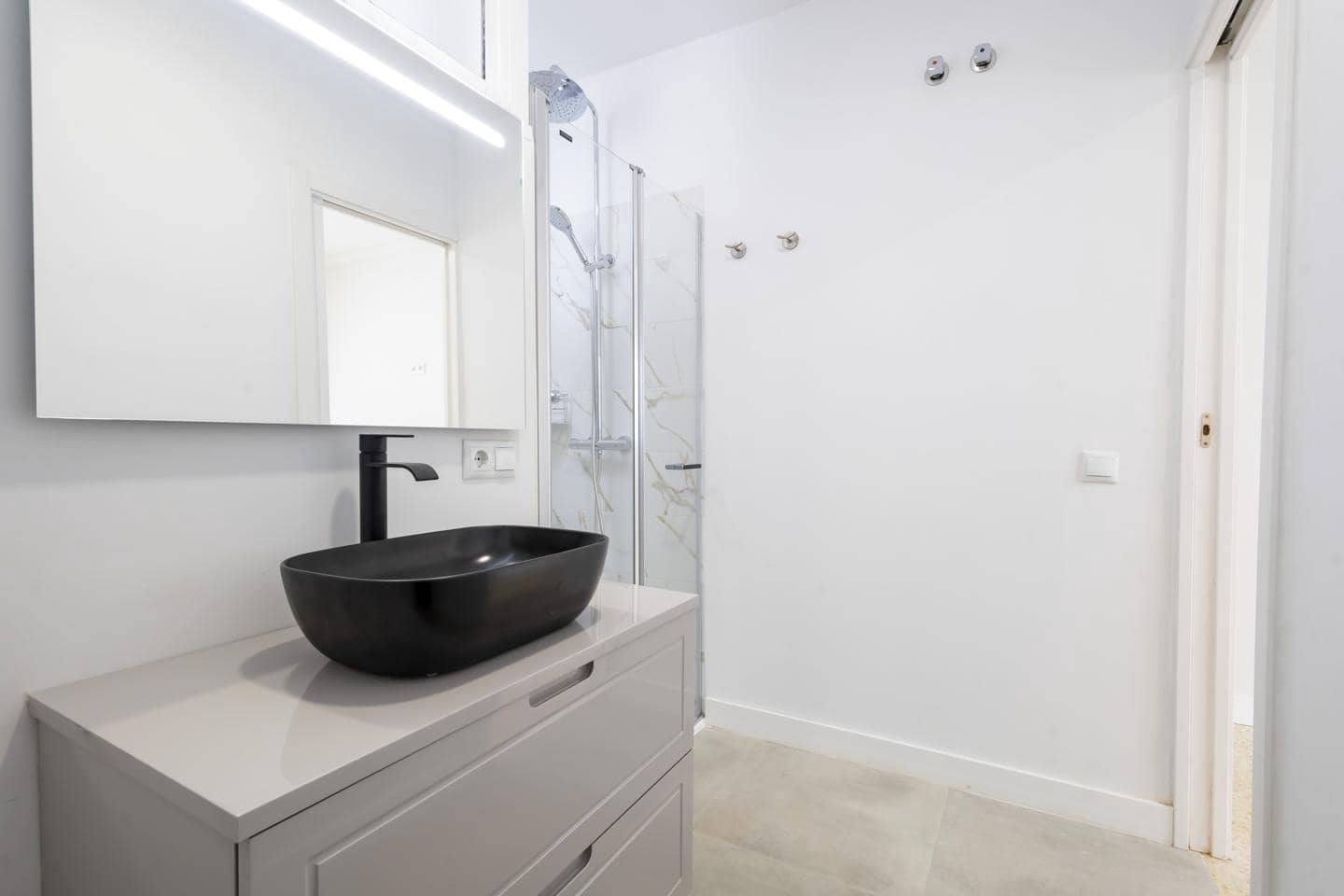 3 soveværelse Lejlighed til leje i Santa Cruz de Tenerife - € 1.300 (Ref: 9816410)