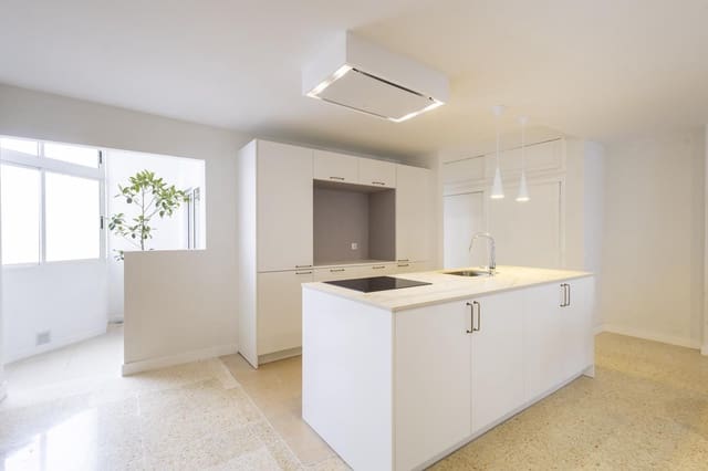 3 soveværelse Lejlighed til leje i Zona Rambla, Santa Cruz de Tenerife - € 1.300 (Ref: 9816410)