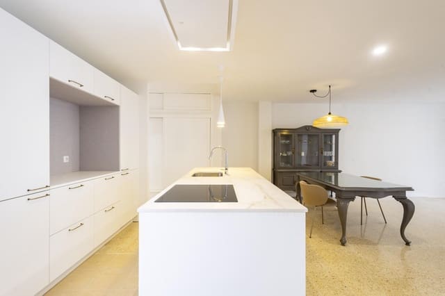 3 soveværelse Lejlighed til leje i Zona Rambla, Santa Cruz de Tenerife - € 1.300 (Ref: 9816410)