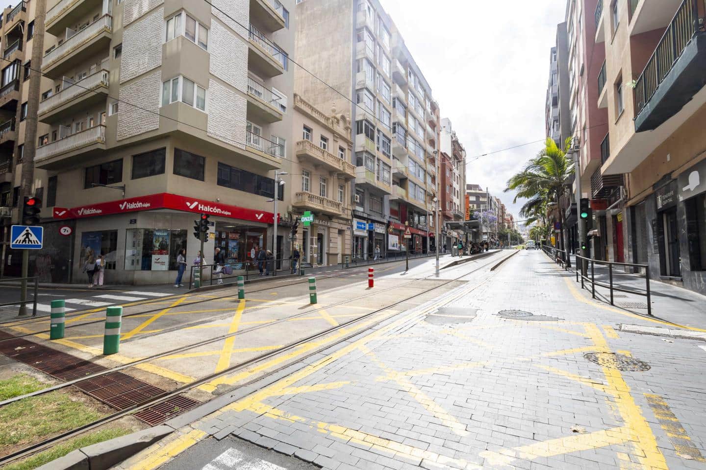 3 soveværelse Lejlighed til leje i Santa Cruz de Tenerife - € 1.300 (Ref: 9816410)