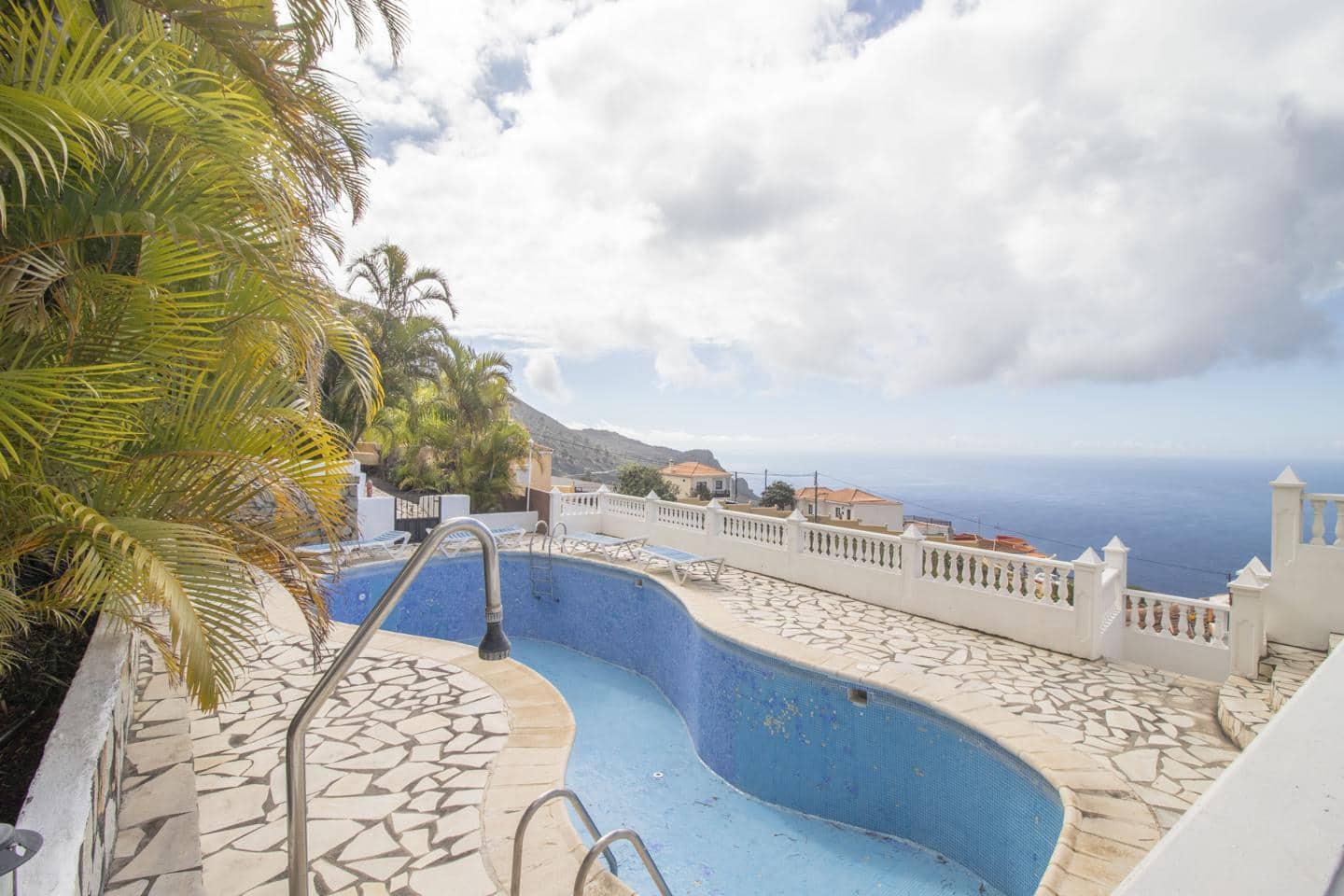 1 bedroom Business for sale in Fuencaliente de la Palma - € 210,000 (Ref: 9819344)