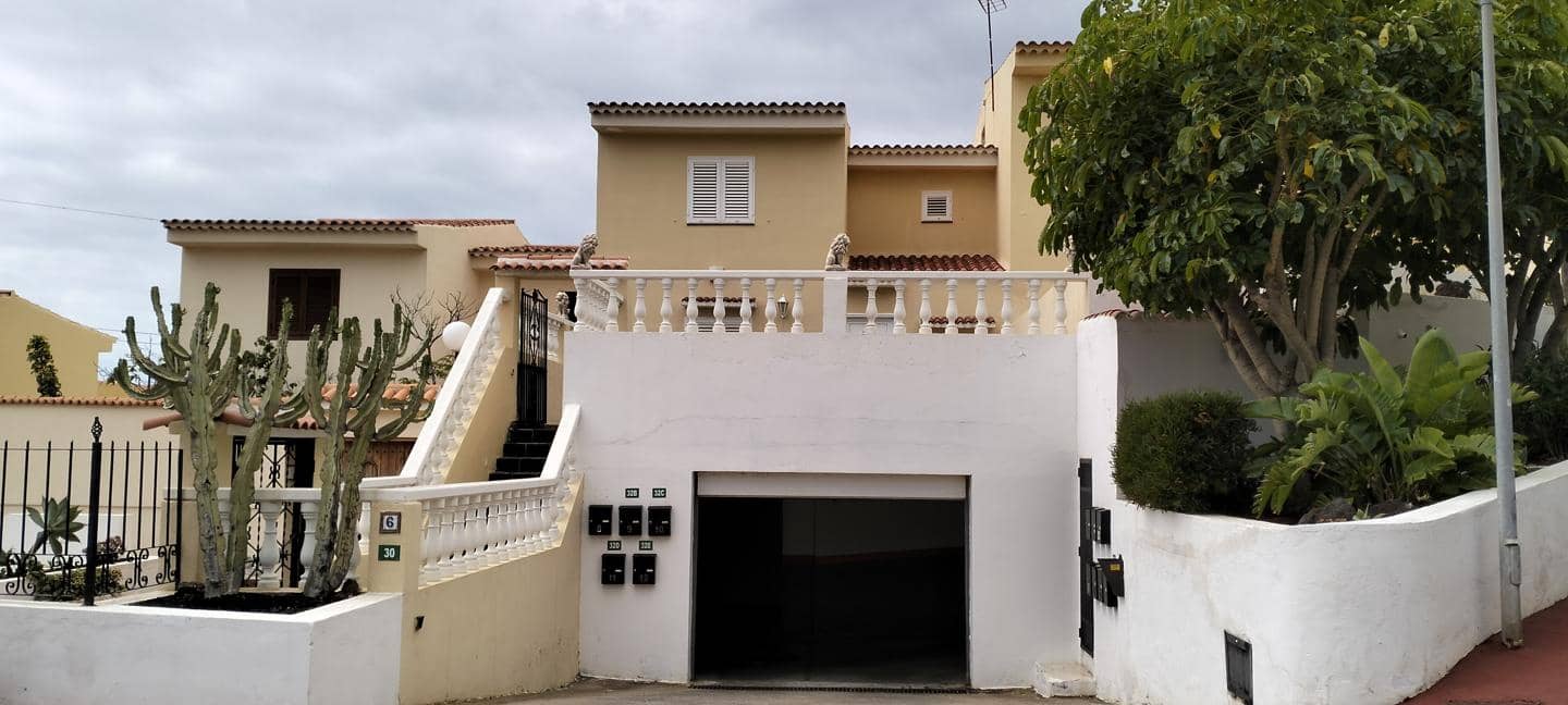 5 bedroom Villa for sale in Radazul with pool garage - € 538,963 (Ref: 9821514)