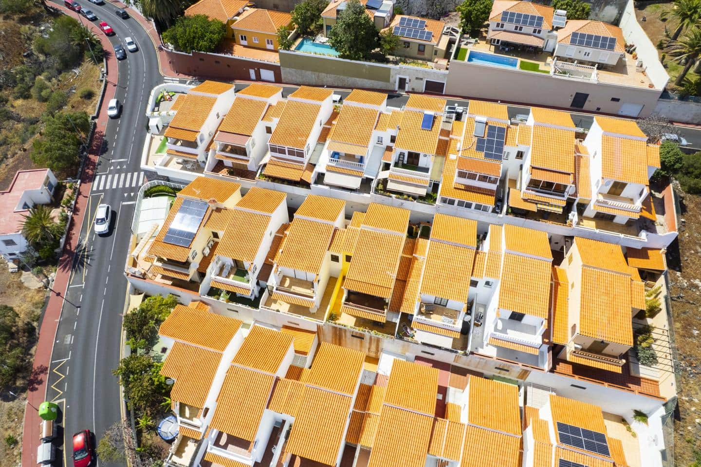 5 bedroom Villa for sale in Radazul with pool garage - € 538,963 (Ref: 9821514)